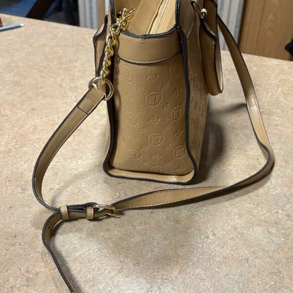 Ellen Tracy Monogram Signature Collection Double Handle Satchel Tan Faux Leather - Picture 4 of 16